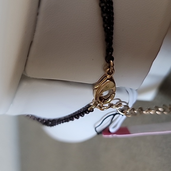 New Vintage! BETSEY JOHNSON Hollywood Glam Tiger Leopard Head Pendant Necklace. - Picture 9 of 11